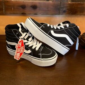Vans Hightop Shoes Boys Size 1 NWT